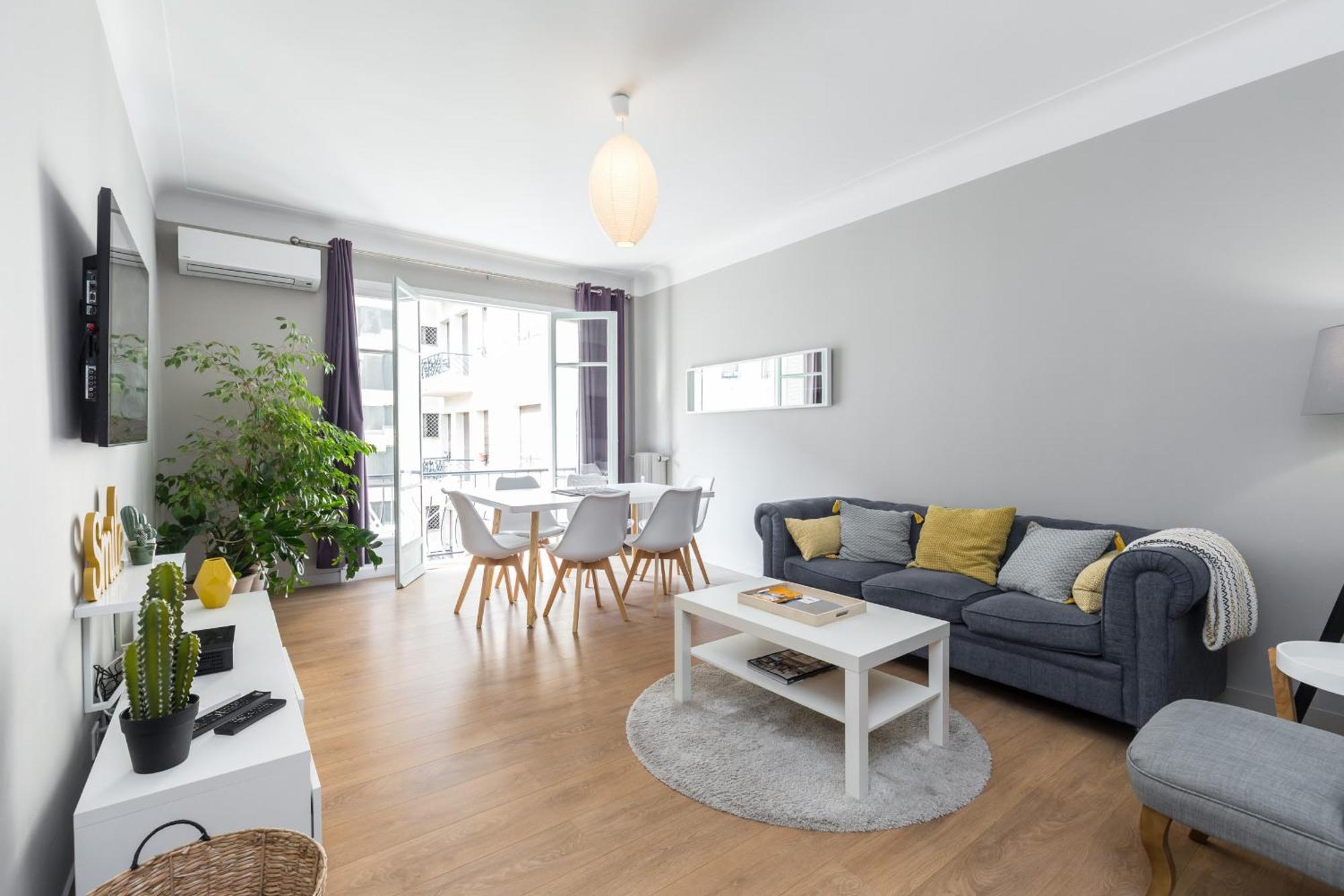 Ultra Large 2 Bdr Near Massena Square Nizza